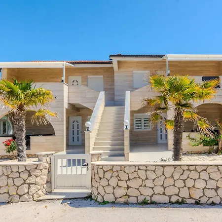 Lucica 4 By Interhome *